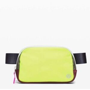 Lululemon Everywhere Belt Bag 1L